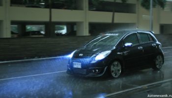 Как управлять автомобилем на мокрой дороге