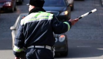 Всегда ли законны требования инспектора остановиться?